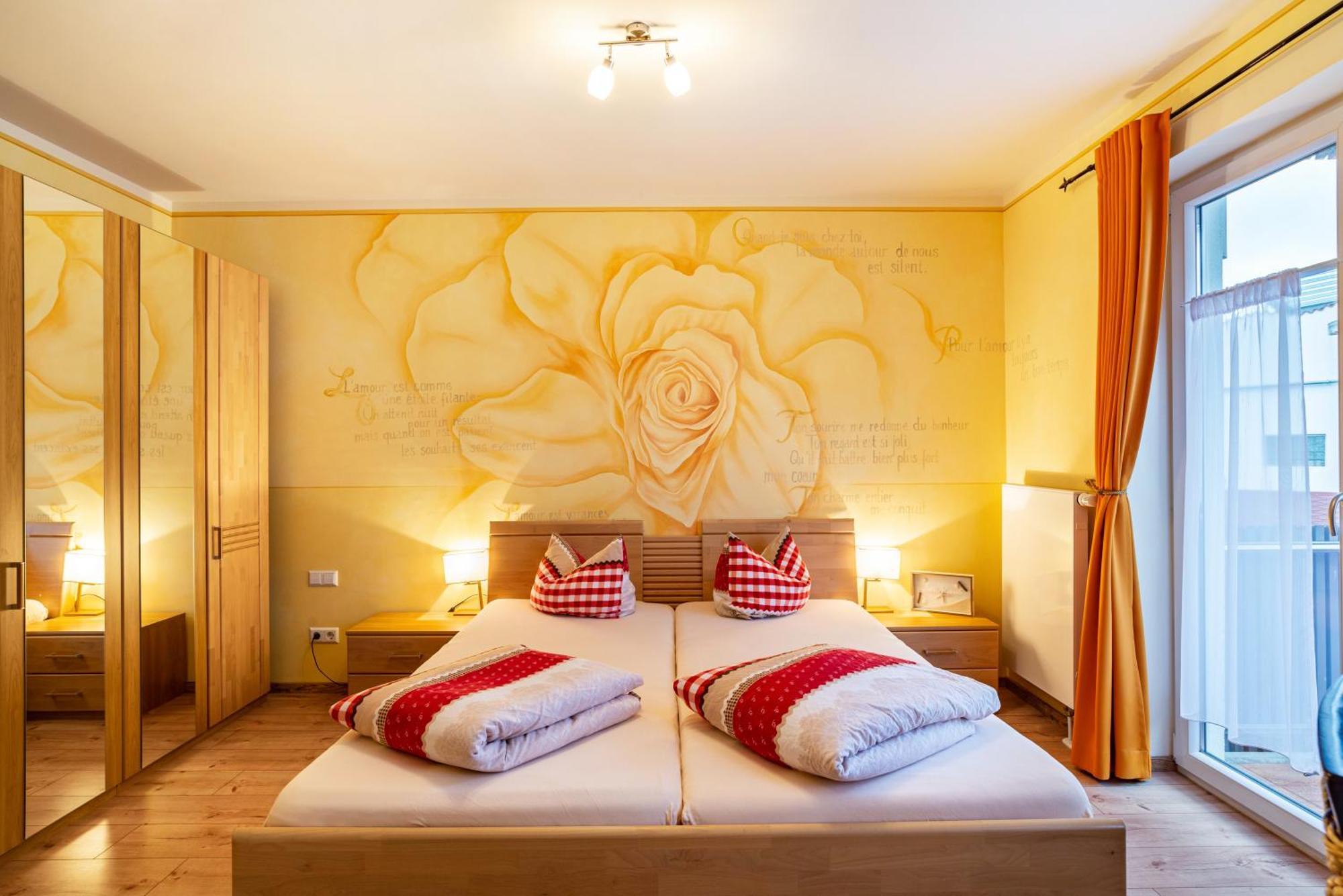 Schusterjunge Aparthotel Sasbachwalden Buitenkant foto