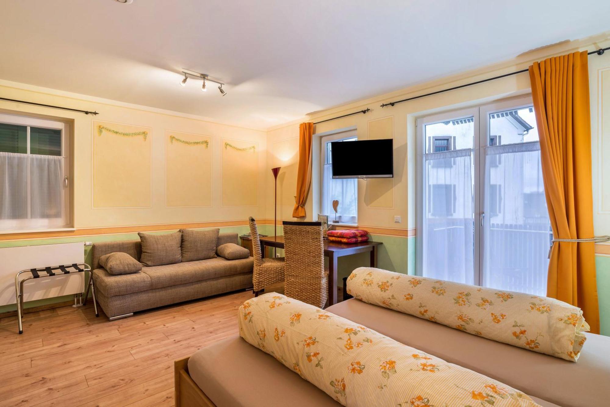 Schusterjunge Aparthotel Sasbachwalden Buitenkant foto